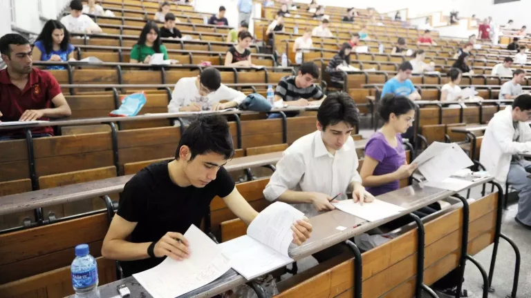 Launch Your Career with OTHM Level 3 Business Diploma