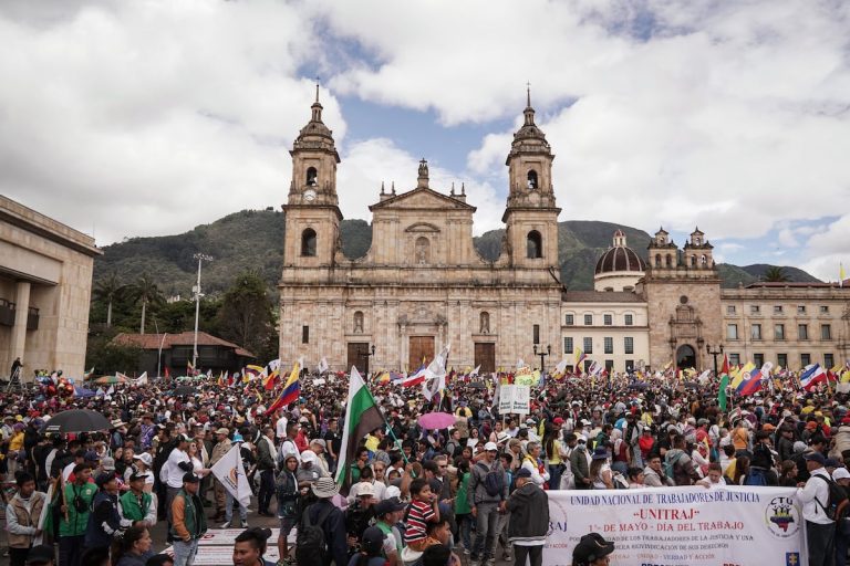 The marches of May 1 in Colombia, live | “Here we are, the workers, and we will win the popular consultation”