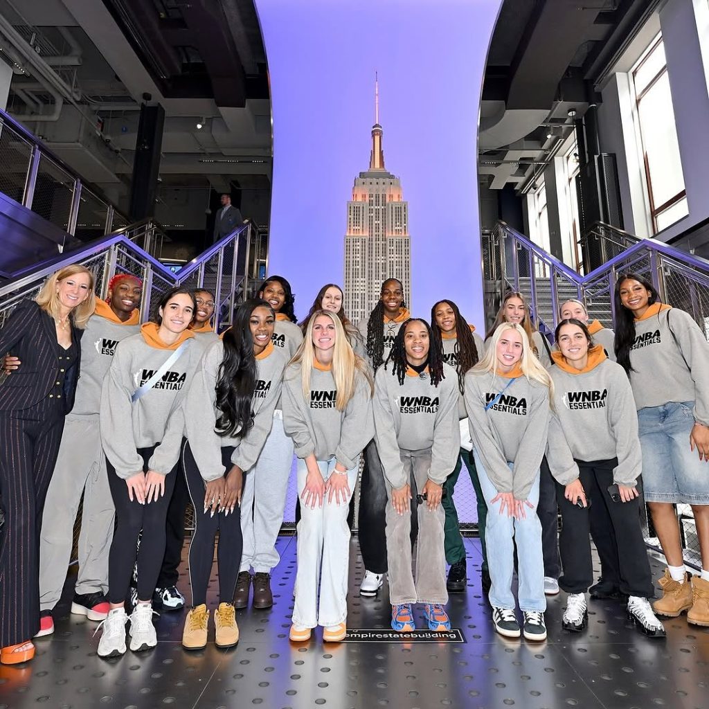 The versatility of Casual pants go well with Essentials Hoodie