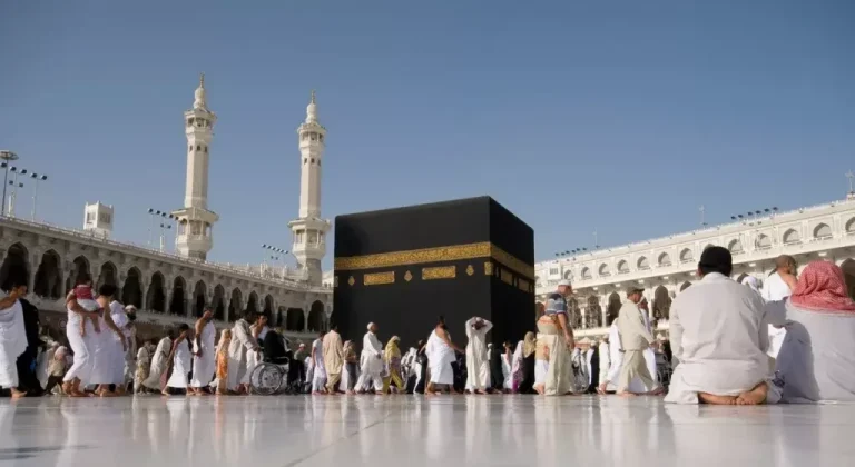What to Expect in a Premium 5-Star Umrah Package