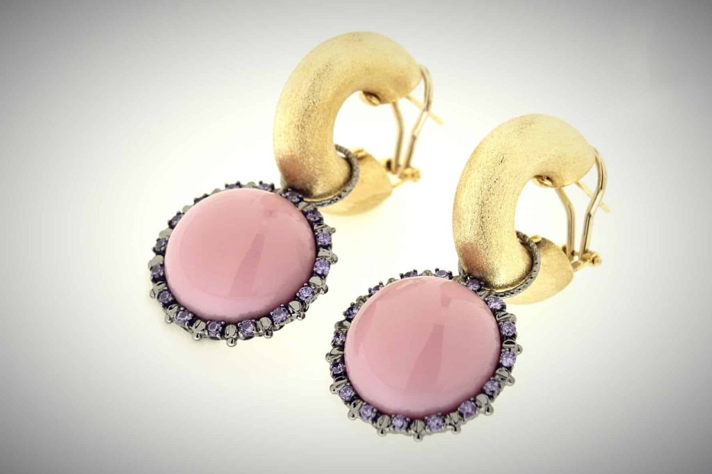 How Dubai Gold Price Impacts Jewelry Buyers