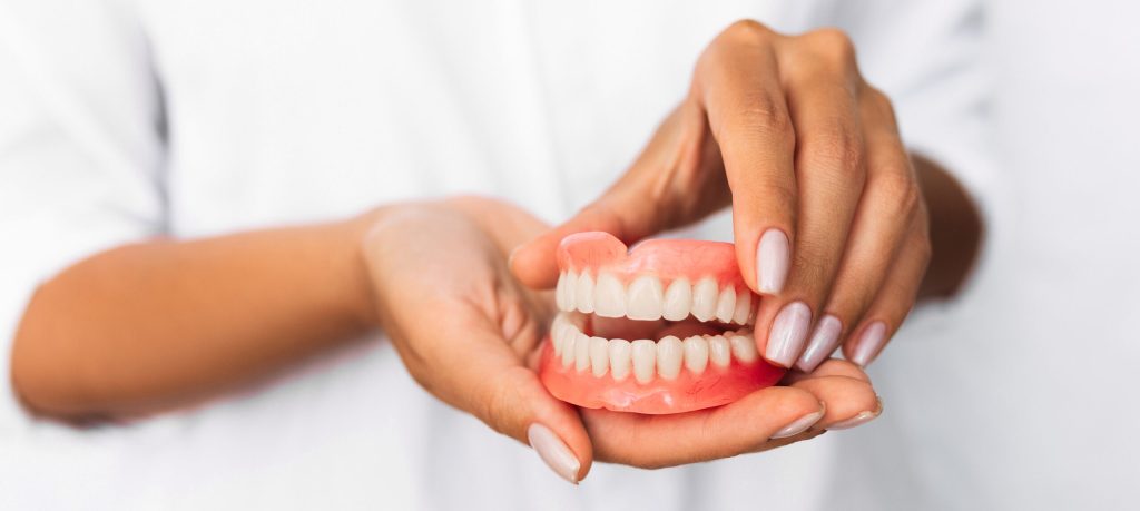 Getting Used to Dentures: What to Expect in the First Few Weeks