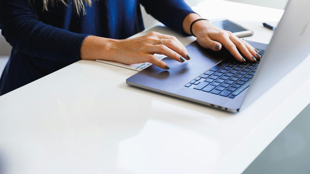 Why Students Choose Professional Case Study Solutions Online