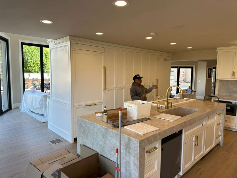 Best General Contractor in Desert Wind for Home Renovations